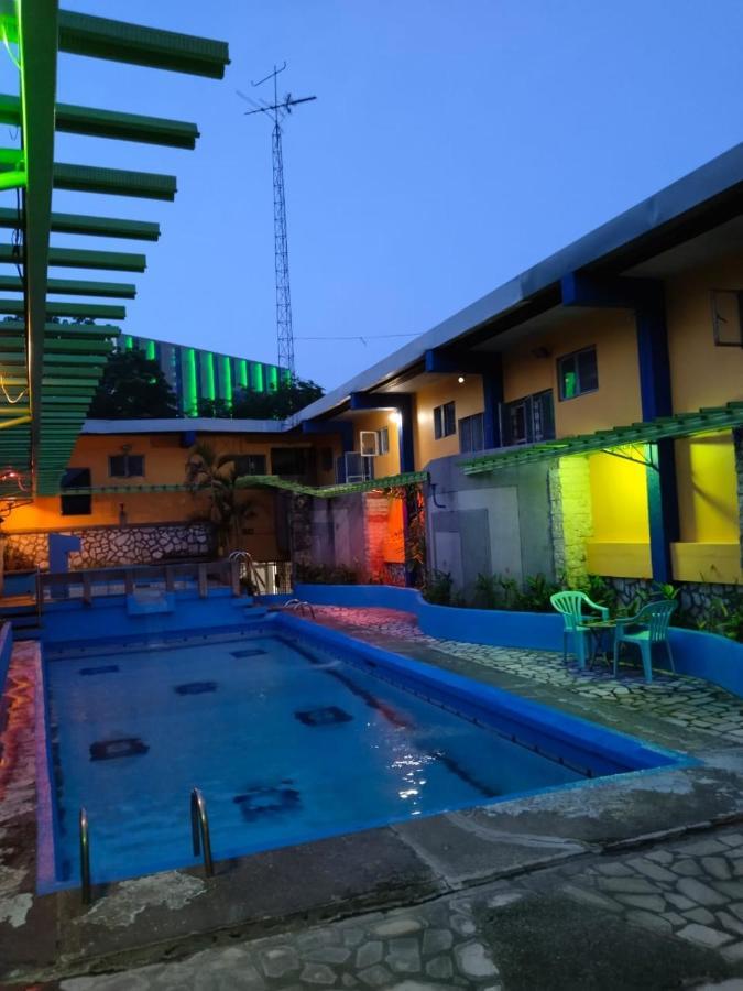 2 Hotel Saleh Ángeles Exterior foto
